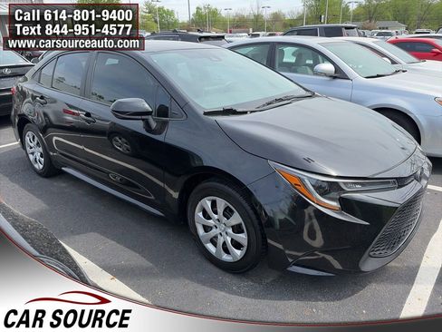 Used 2021 Toyota Corolla LE image 4