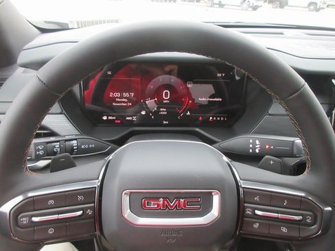 New 2026 GMC Acadia AT4 image 18