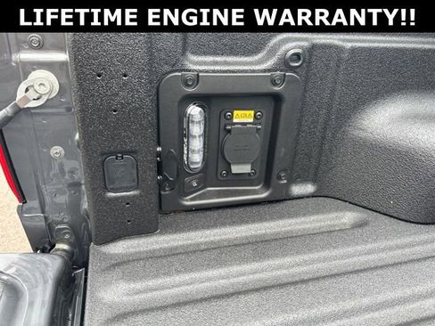 New 2025 Ford Maverick Lobo image 42