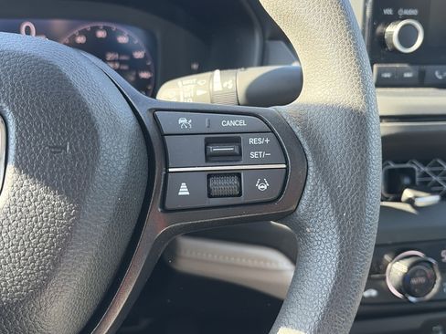 Certified 2025 Honda Accord SE image 19