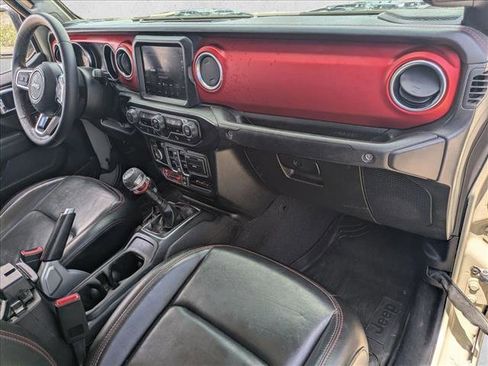 Used 2020 Jeep Gladiator Rubicon AWD/4WD image 17