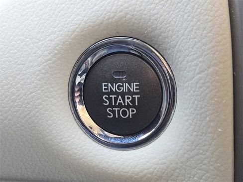 Used 2016 Lexus GX 460 w/ Premium Package image 21