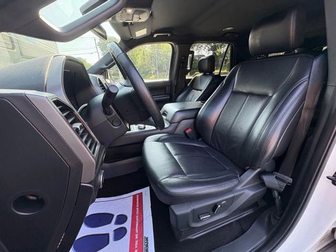 Used 2019 Ford Expedition Max XLT w/ Equipment Group 202A image 12