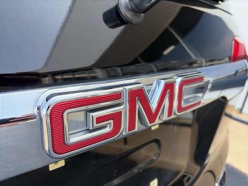 Used 2017 GMC Acadia Denali w/ LPO, Floor Liner Package AWD/4WD image 4