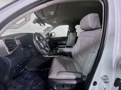 Used 2024 Toyota Tundra Limited image 12