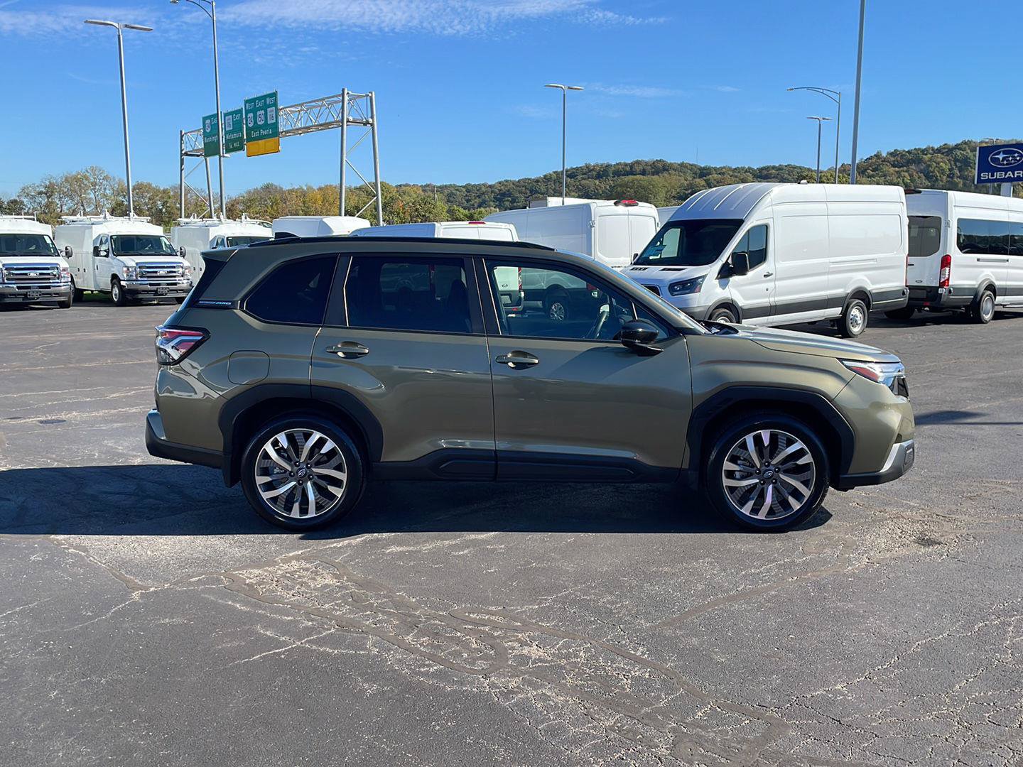 Used 2025 Subaru Forester Touring AWD/4WD image 6