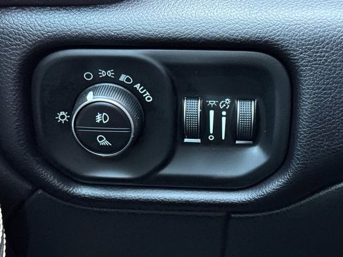 Used 2021 RAM 2500 Laramie w/ Night Edition image 41