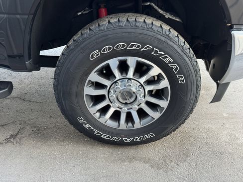 Used 2017 Ford F350 Lariat w/ Lariat Ultimate Package image 50