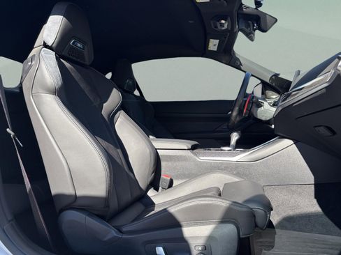 Used 2023 BMW M4 xDrive Competition w/ Executive Package image 21