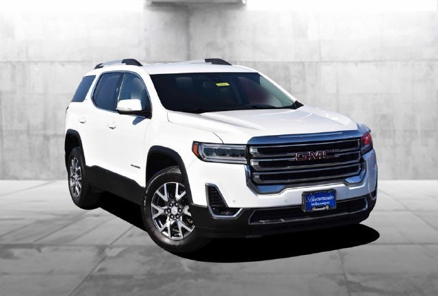 Used 2023 GMC Acadia SLT FWD image 2