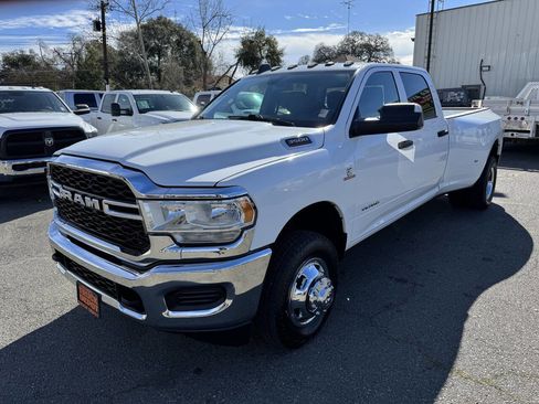 Used 2021 RAM 3500 Tradesman image 3
