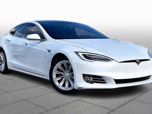 Used 2017 Tesla Model S 75 image 2