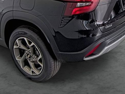 New 2026 Chevrolet Trax LT w/ Driver Confidence Package FWD image 9