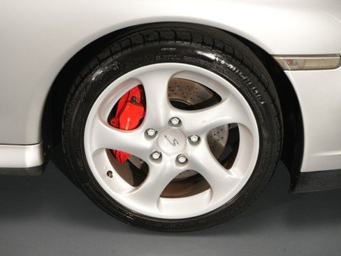 Used 2003 Porsche 911 Carrera 4S AWD/4WD image 33