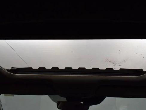 Used 2018 Honda Accord Touring image 19
