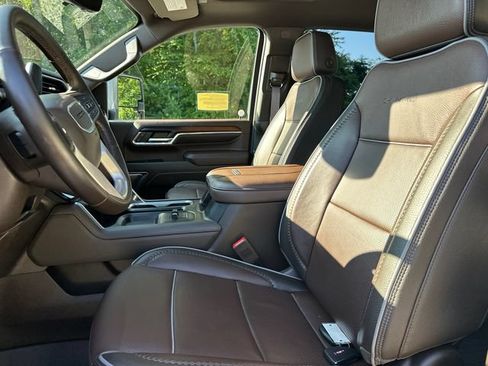 Used 2024 GMC Sierra 2500 Denali w/ Denali Reserve Package AWD/4WD image 39