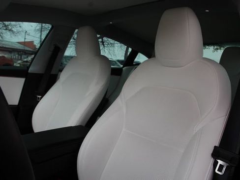 Used 2024 Tesla Model 3 Standard Range image 11