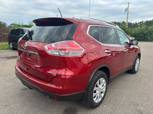 Used 2016 Nissan Rogue S w/ Appearance Package AWD/4WD image 5