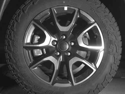 Used 2025 Jeep Compass Trailhawk AWD/4WD image 12