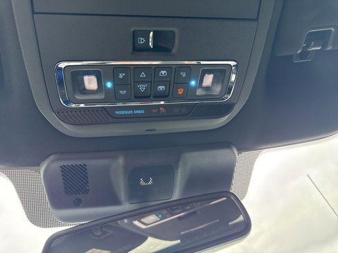 Used 2025 Ford F150 Raptor image 22