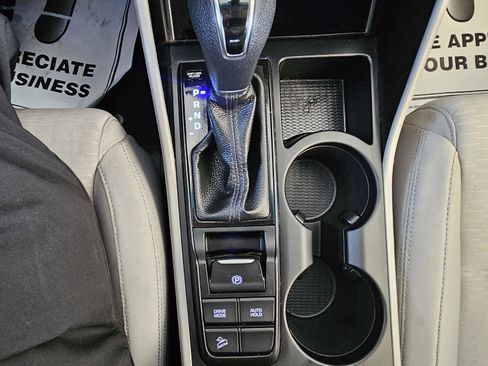 Used 2020 Hyundai Tucson Value w/ Cargo Package AWD/4WD image 25