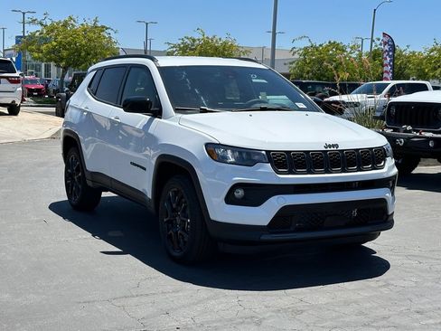 New 2026 Jeep Compass Latitude AWD/4WD image 10