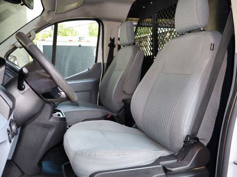 Used 2018 Ford Transit 250 130 Low Roof RWD image 19