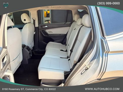 Used 2020 Volkswagen Tiguan SE w/ Panoramic Sunroof Package AWD/4WD image 10