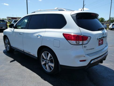Used 2016 Nissan Pathfinder Platinum AWD/4WD image 7