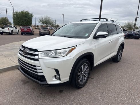 Used 2019 Toyota Highlander XLE image 13