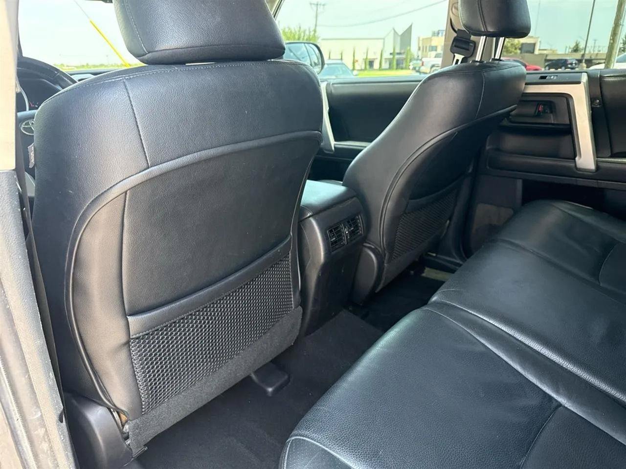Used 2011 Toyota 4Runner Limited w/ Convenience Pkg AWD/4WD image 43