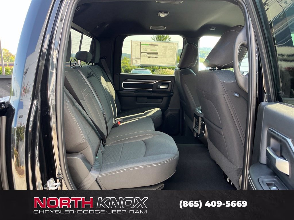 New 2027 RAM 3500 Big Horn AWD/4WD image 23