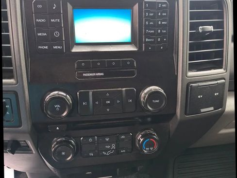 Used 2018 Ford F250 XL w/ Power Equipment Group image 9