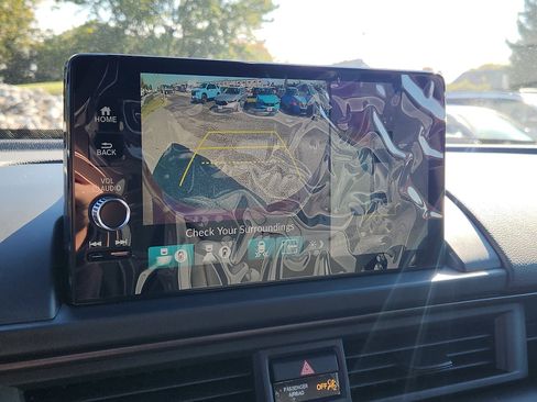 New 2025 Honda Pilot TrailSport image 13