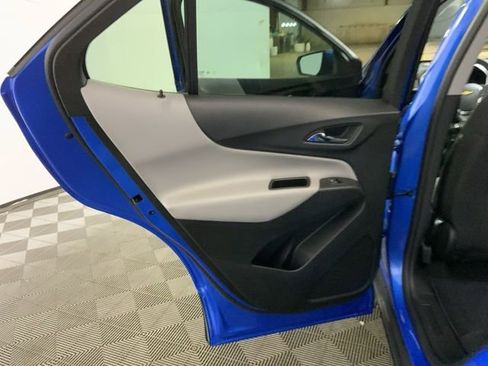 Used 2024 Chevrolet Equinox LT image 32