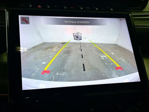 Used 2024 Jeep Grand Cherokee Limited w/ Black Appearance Package image 12