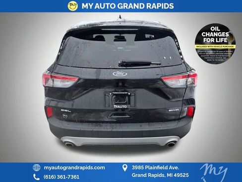 Used 2022 Ford Escape SEL w/ Technology Package image 6