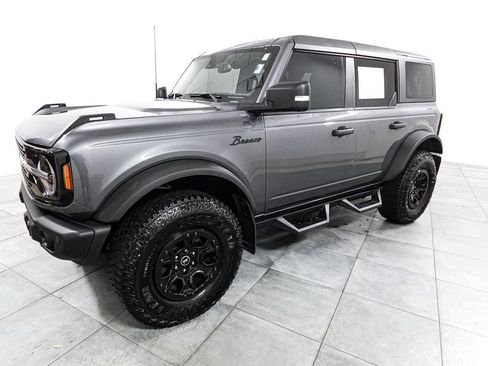 Used 2023 Ford Bronco Wildtrak AWD/4WD image 3