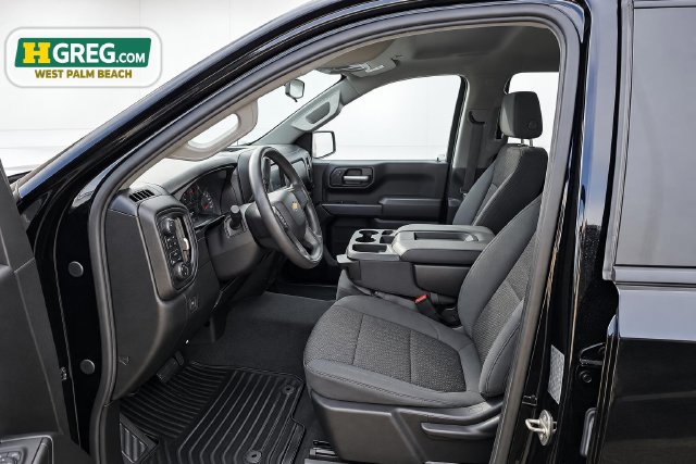 Used 2019 Chevrolet Silverado 1500 Custom w/ Custom Convenience Package AWD/4WD image 10