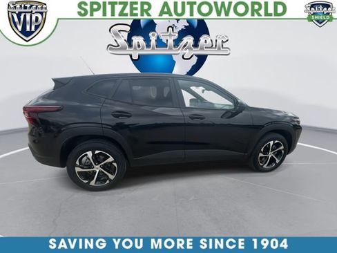 Used 2024 Chevrolet Trax RS FWD image 9