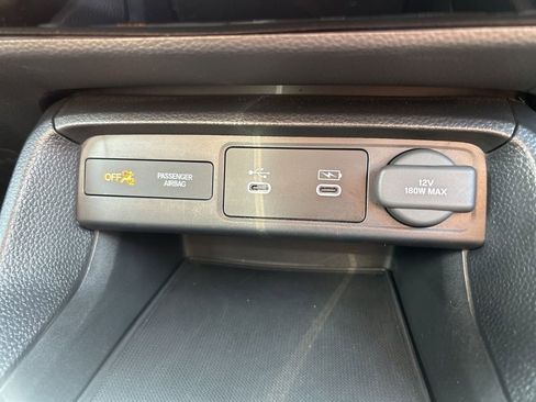 Used 2025 Honda Civic Sport image 31