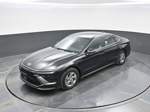 Used 2025 Hyundai Sonata SE FWD image 25