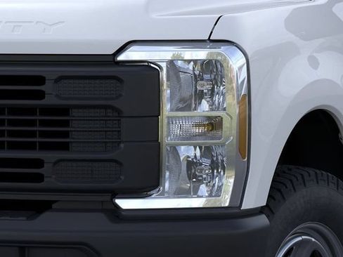 New 2026 Ford F350 XL w/ FX4 Off-Road Package AWD/4WD image 17