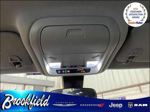 Used 2023 Chevrolet Equinox LT w/ Driver Convenience Package AWD/4WD image 27