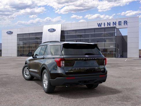 New 2027 Ford Explorer Active AWD/4WD image 8