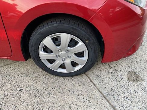 Used 2014 Toyota Corolla LE FWD image 25