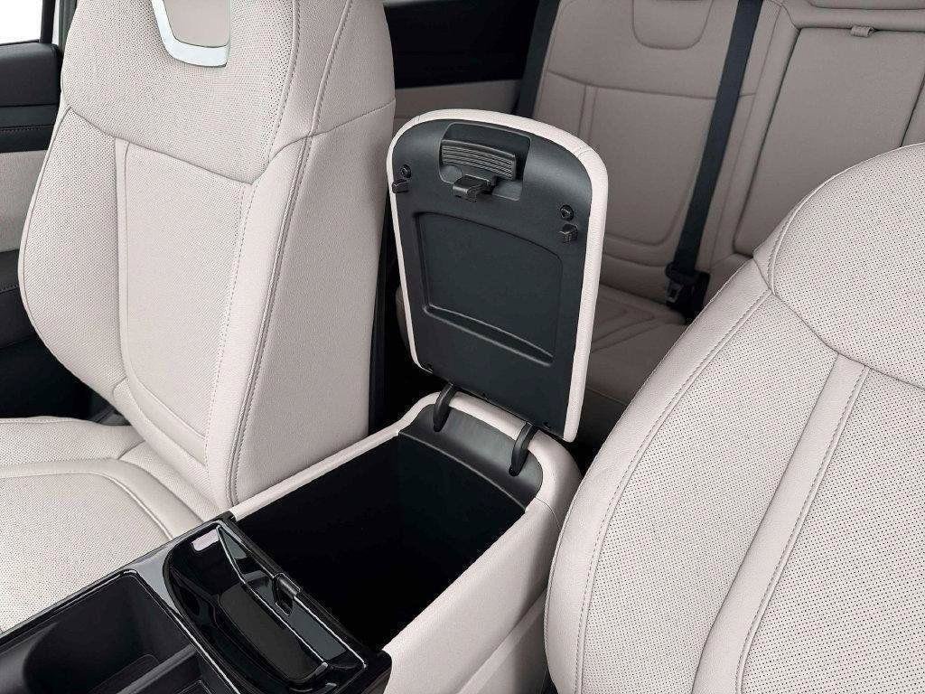 New 2026 Hyundai Tucson Limited FWD image 19