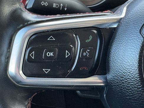 Used 2021 Jeep Gladiator Rubicon w/ Cold Weather Group image 18