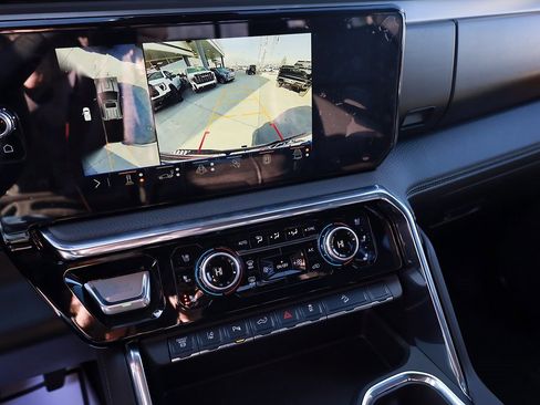 Used 2025 GMC Sierra 3500 Denali w/ Denali Reserve Package image 15