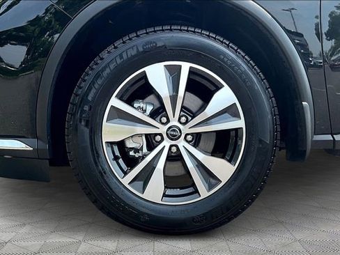 Used 2024 Nissan Murano SV image 21